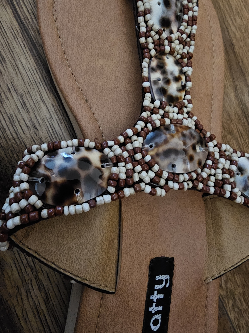 Lu & Natty Beaded Shell Sandals - Picture 3 of 8